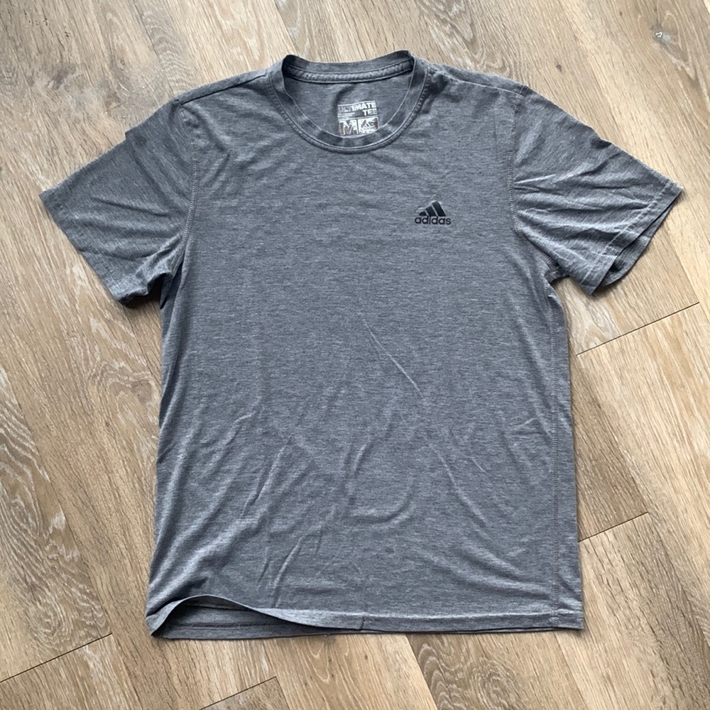 Adidas Tshirt / 4.99 SHIPPING